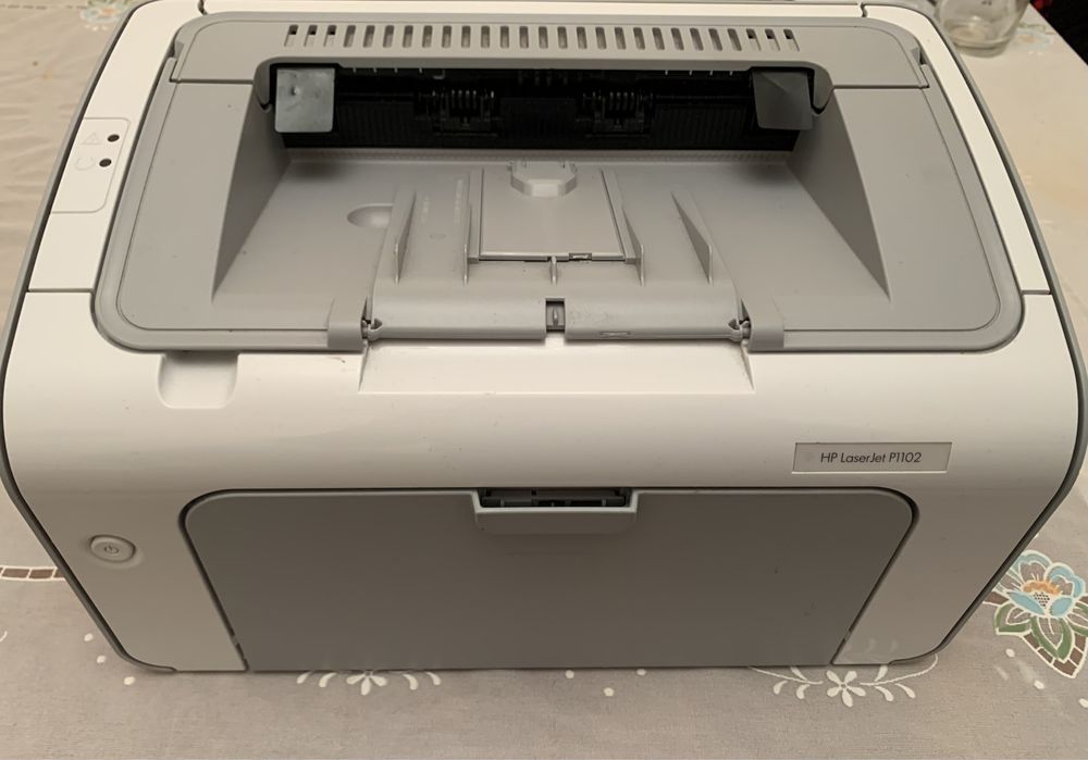 Принтер LaserJet P1102