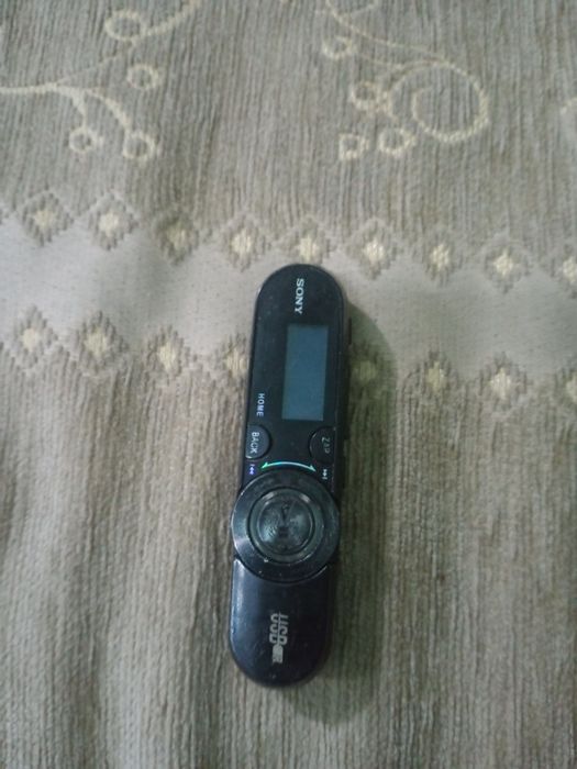 Продам MP3 плеер Sony B162f