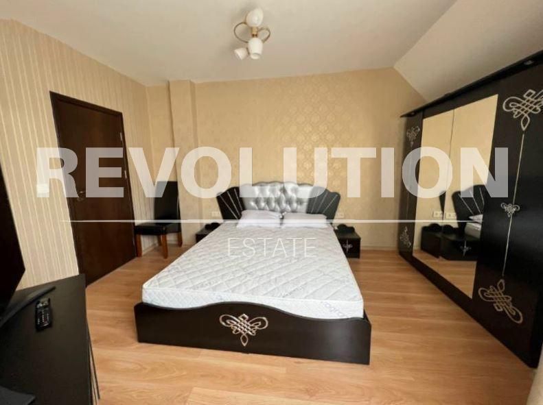 Дава се под наем Тристаен апартамент в Варна, Лятно кино Тракия - 122 кв.м за 850 € - Снимка #6