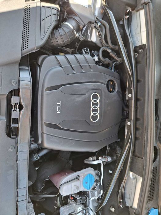 Audi Q5 2.0 TDI Quattro LED / Dublu-Climatronic / Incalzire scaune
