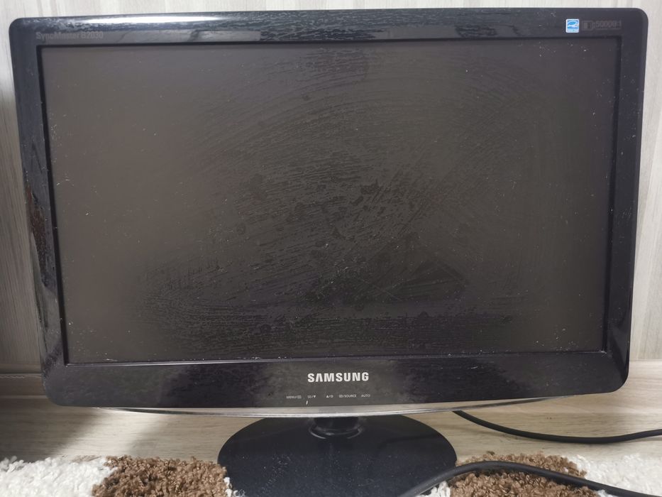 Монитор 20 дюймов за 10к тенге