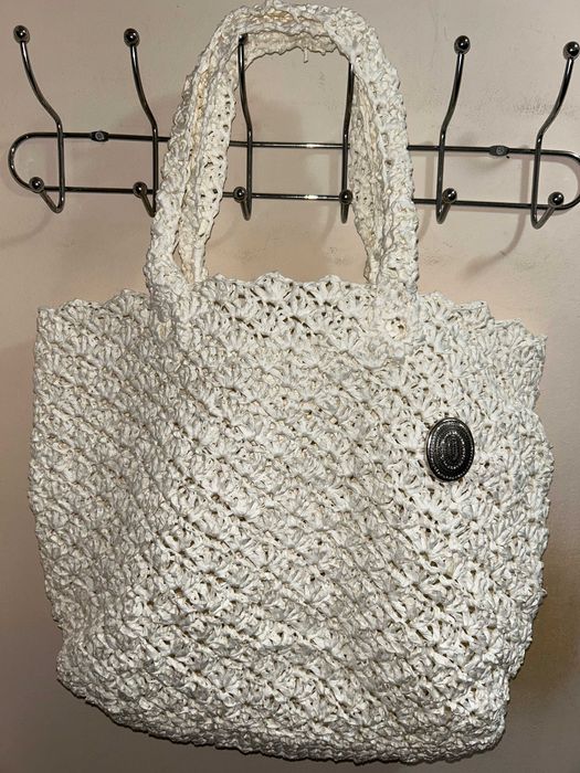 Sacosa geanta crosetata din ayaz raffia alba