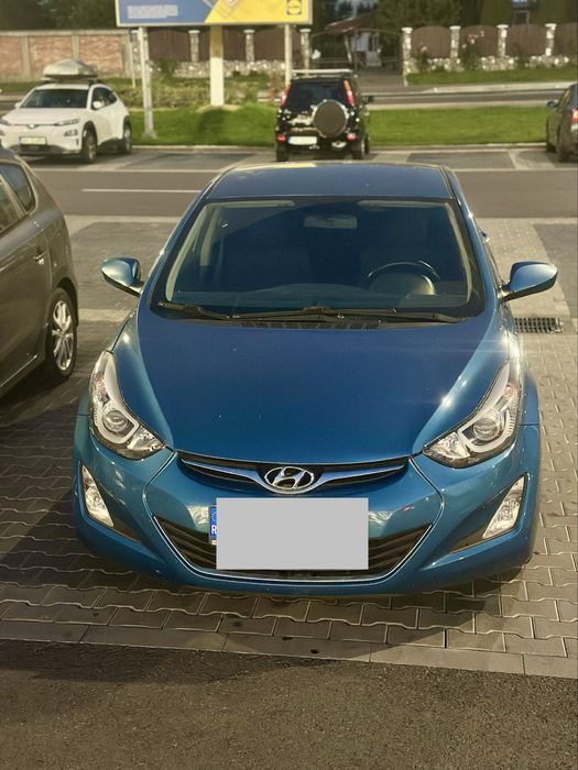 Hyundai Elantra (august 2015)