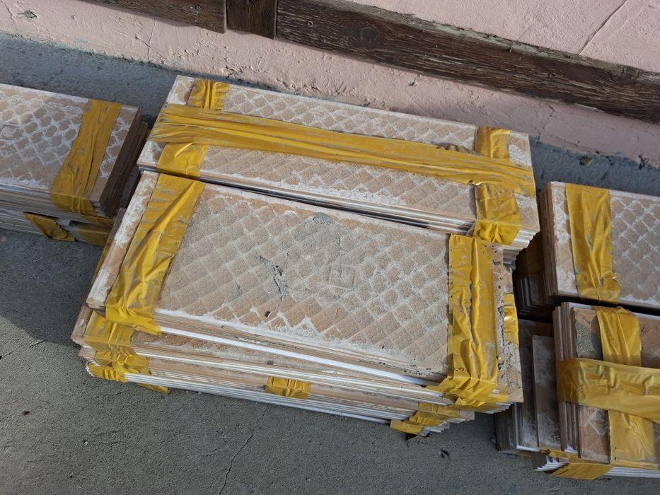 Кафель б/у настенный