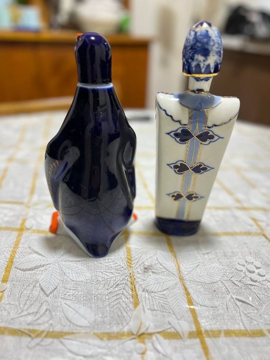 Продам  два графина