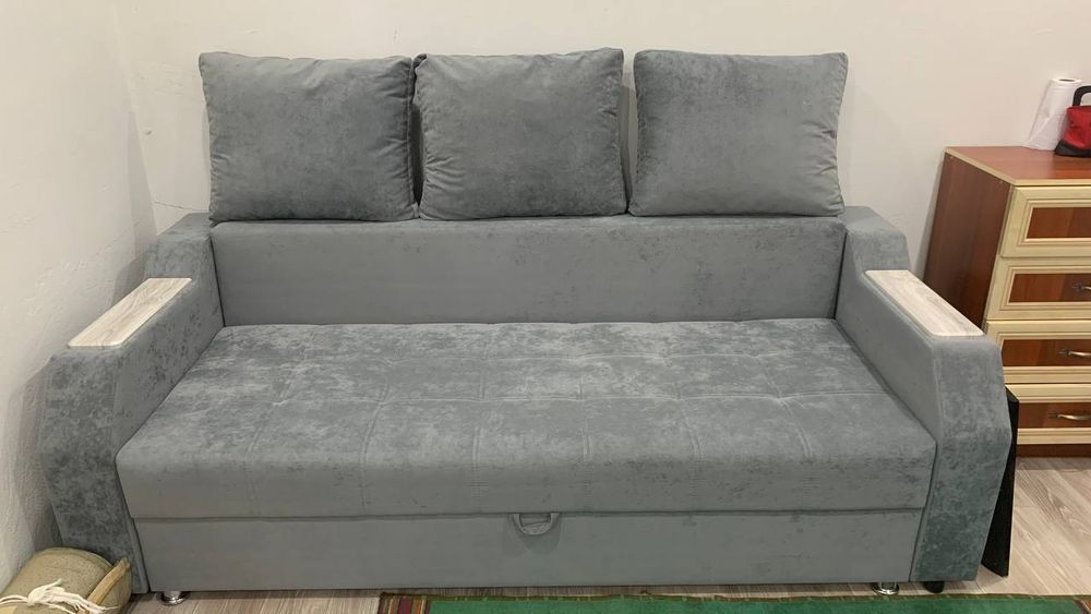 Продается диван с креслом