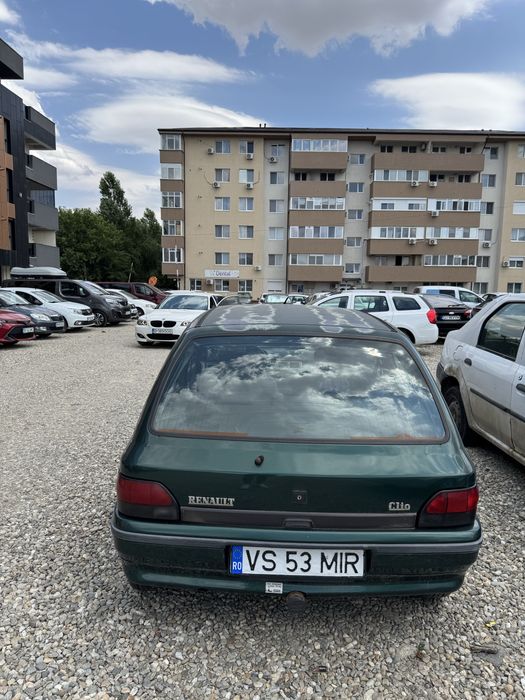 Vand masina Renault Clio 1996