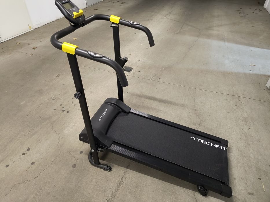 Banda de alergare TECHFIT