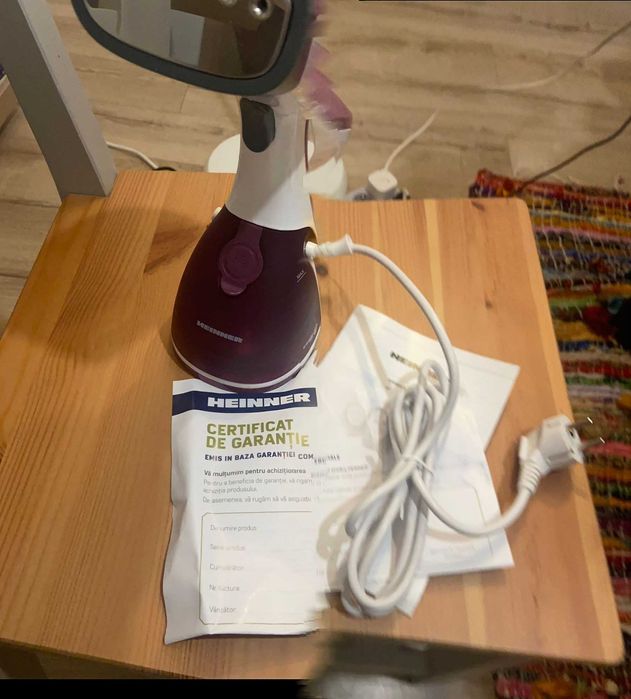 Fier de calcat vertical marca Heinner