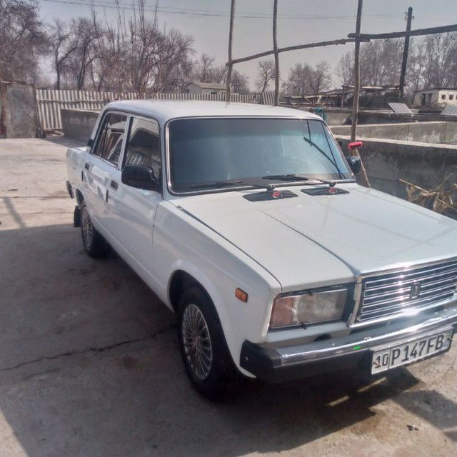 2107 elonni o'qib tel qilar