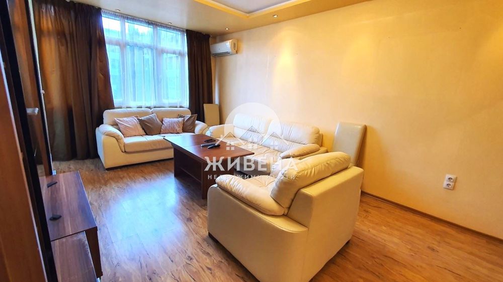 Дава се под наем Двустаен апартамент в Варна, Център - 60 кв.м за 614 € - Снимка #1