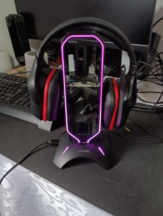Suport rgb pentru căști gx trust
