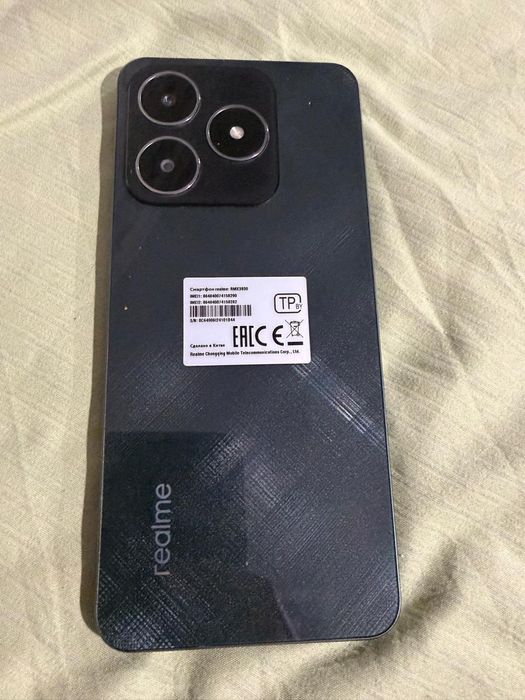 Срочно Телефон realme