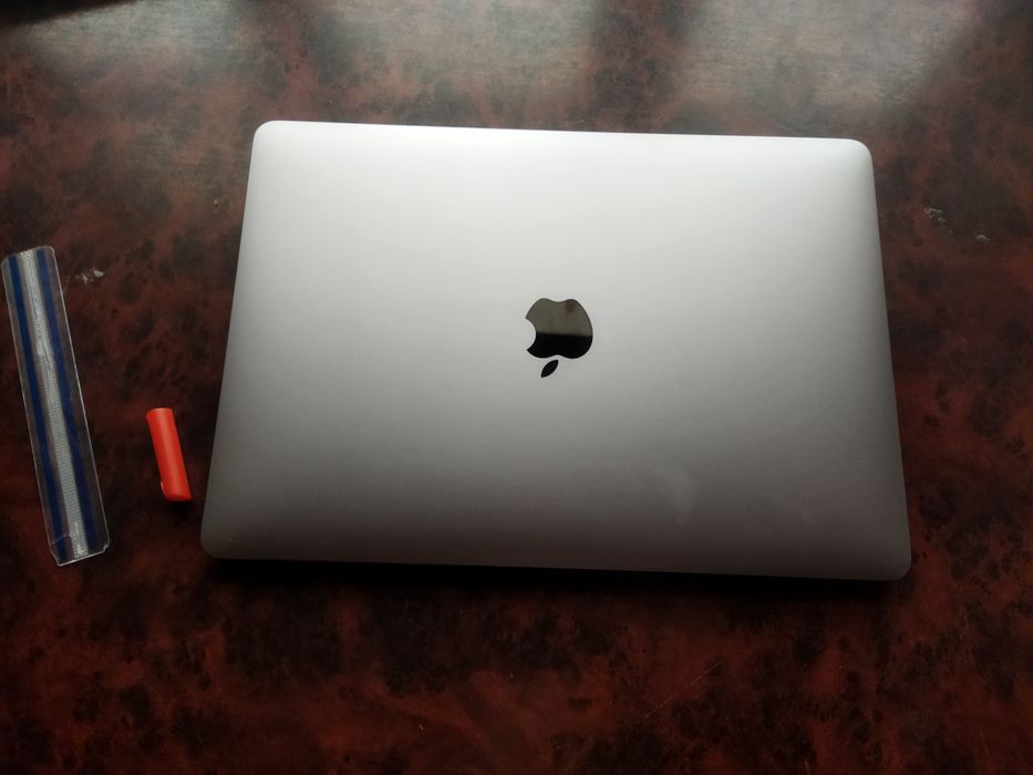 Apple Macbook pro13