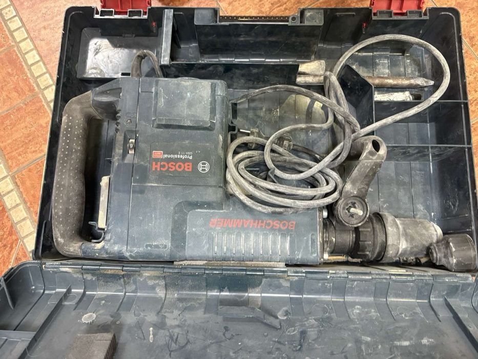 Професионален къртач Bosch gsh 11 E