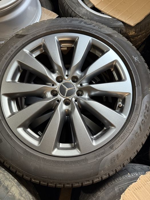 Janta cu cauciucuri de iarna Mercedes GLC