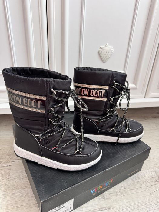 Боти /апрески Moon boot ,Reserved,Skechers Disney номер 31