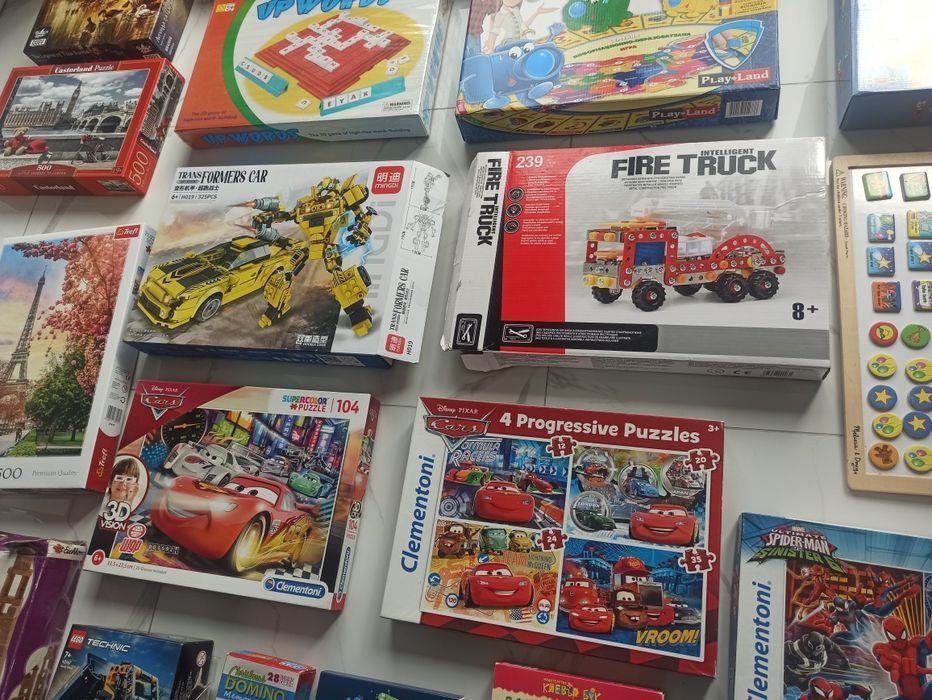 Настолни игри , повечето са нови