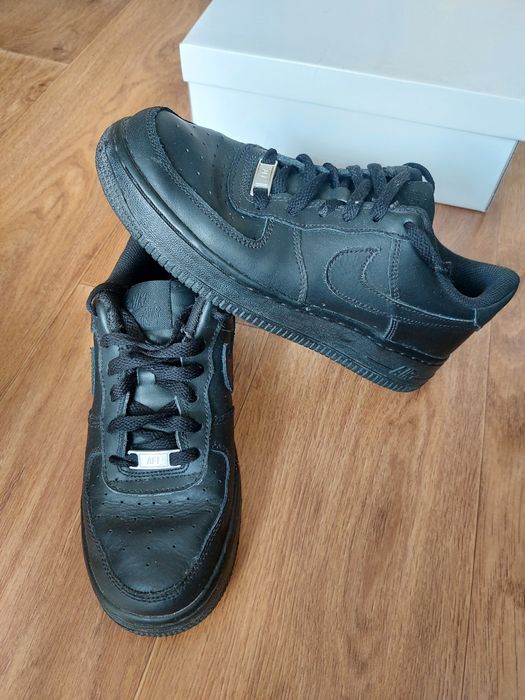 Дамски оригинални маратонки Nike