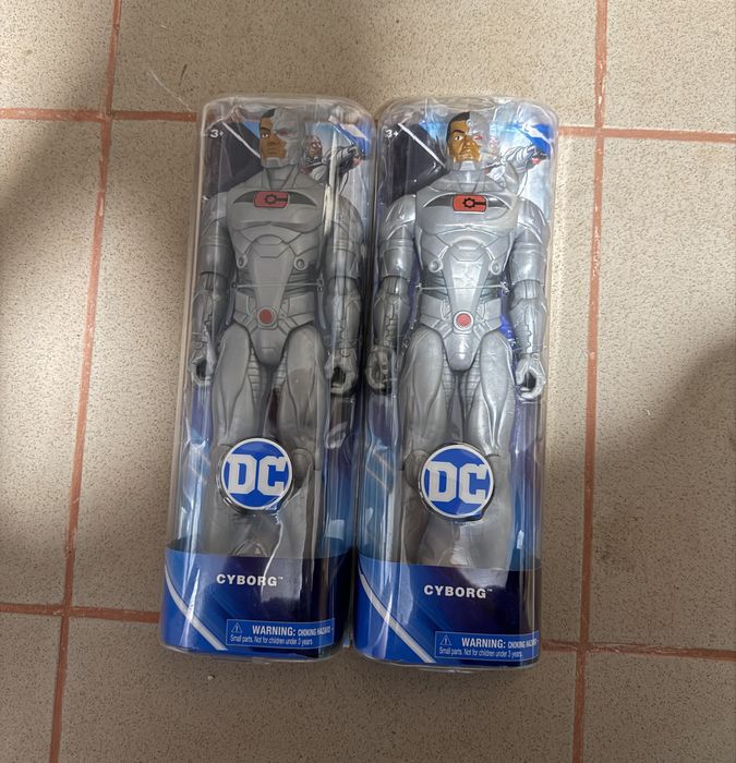 Vand diferite jucarii