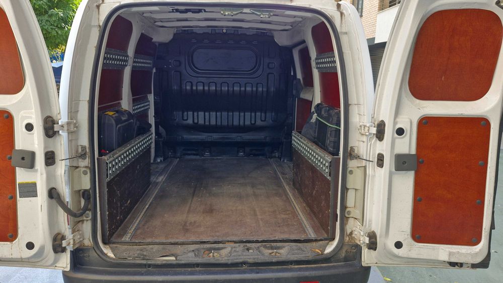 Домашен майстор за гр. Пловдив - ел. и ВиК, бани и кухни, мебели