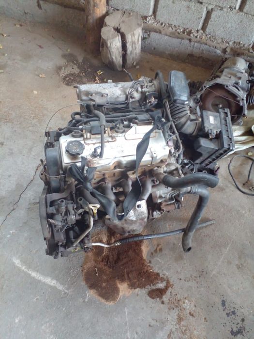 Двигатель на Mitsubishi lancer Каризма