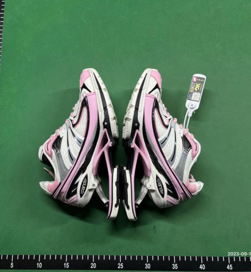 Balenciaga x-pander