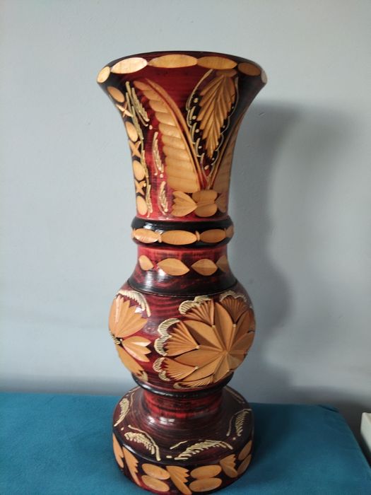 Стилна ваза за декорация