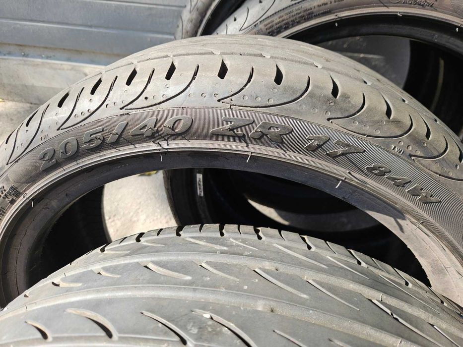 4бр. 205/40 17 Pirelli 6-7mm