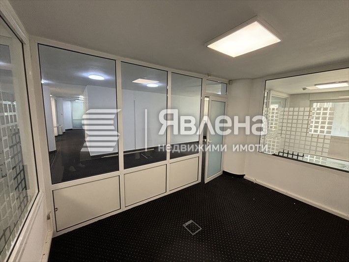 Дава се под наем Офис в София, Хиподрума - 217 кв.м за 2170 € - Снимка #3