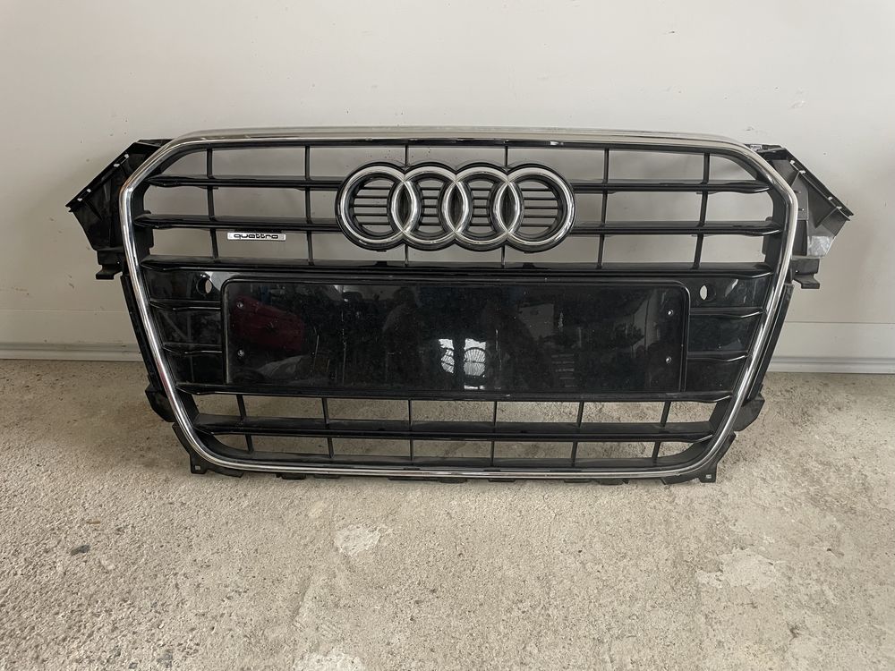 Решетка Audi A4 B8.5 Facelift  8K0.853.651E