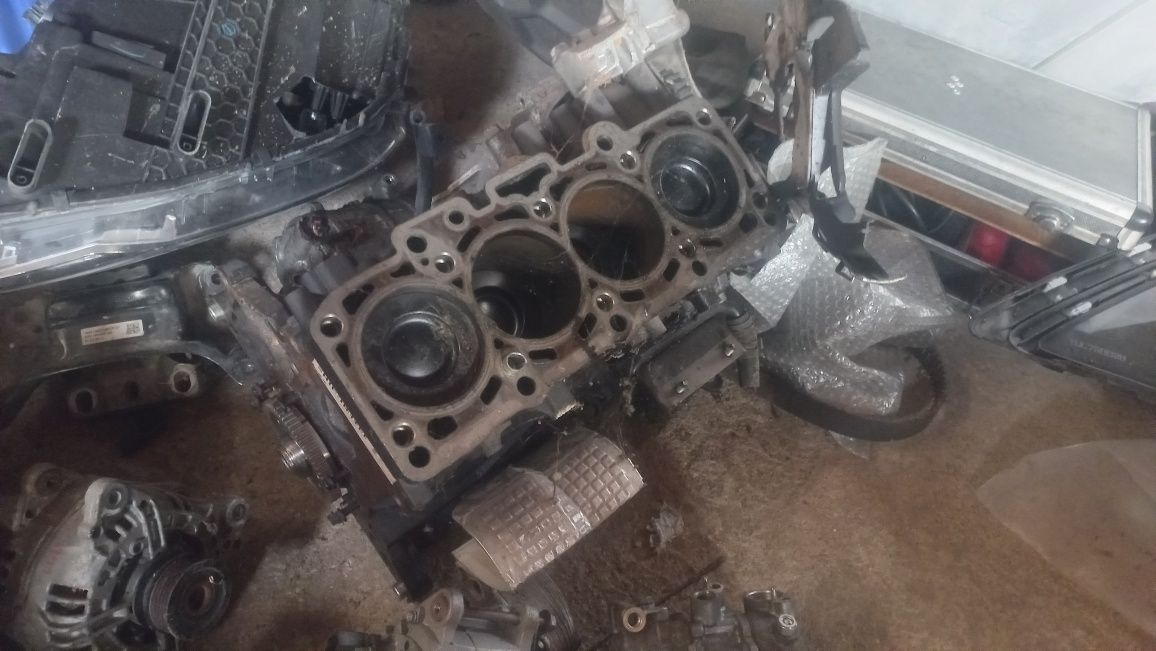 Vw-Audi 4 бр. Двигатели на части 2.0tdi,3.0tdi,3.0supercharcer