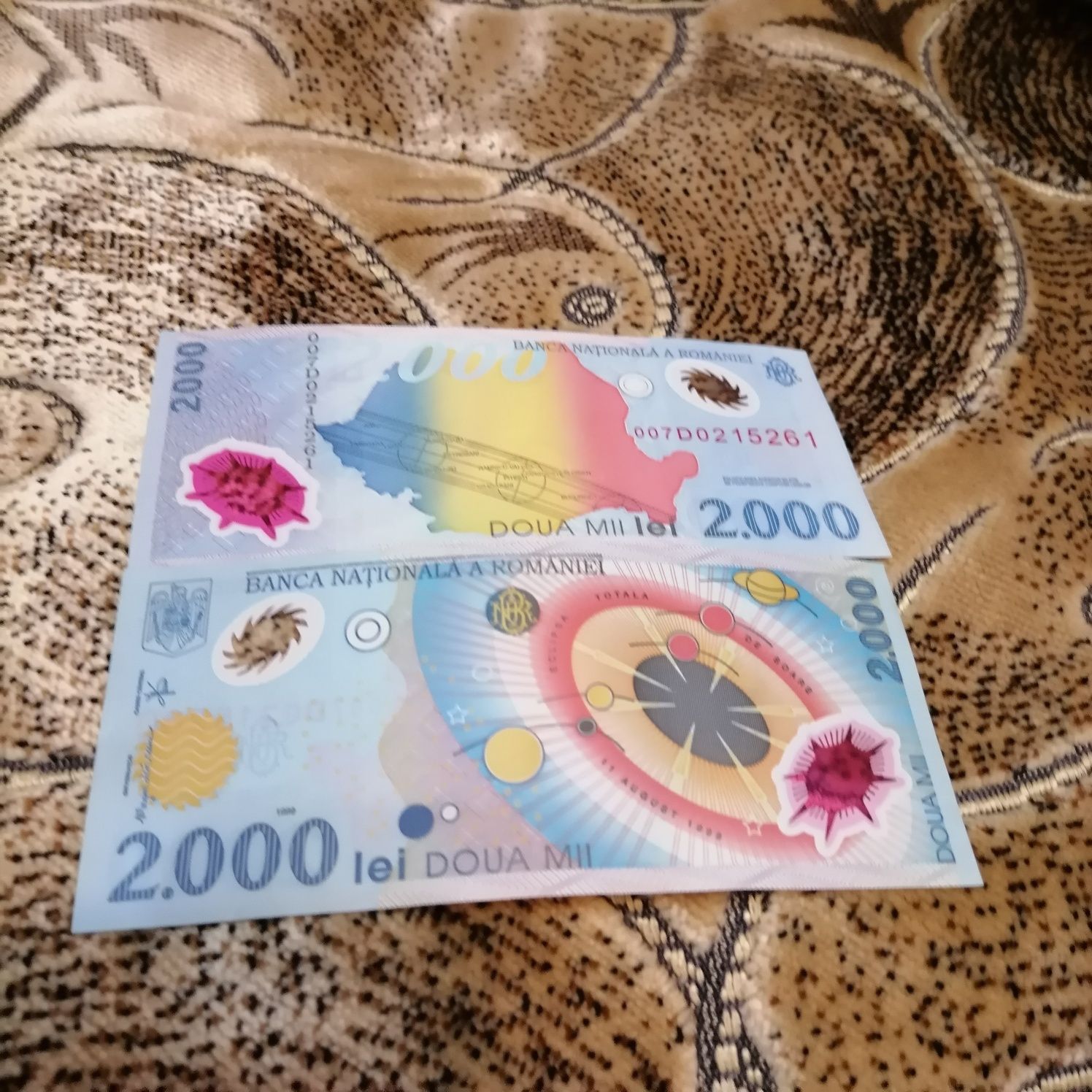 Bancnota cu eclipsa