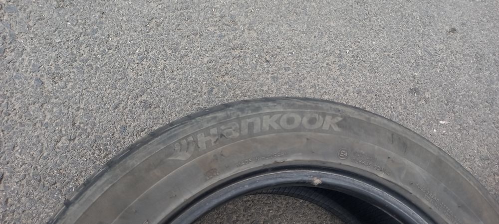 Anvelope 215x55x16. 100 lei toate 4.