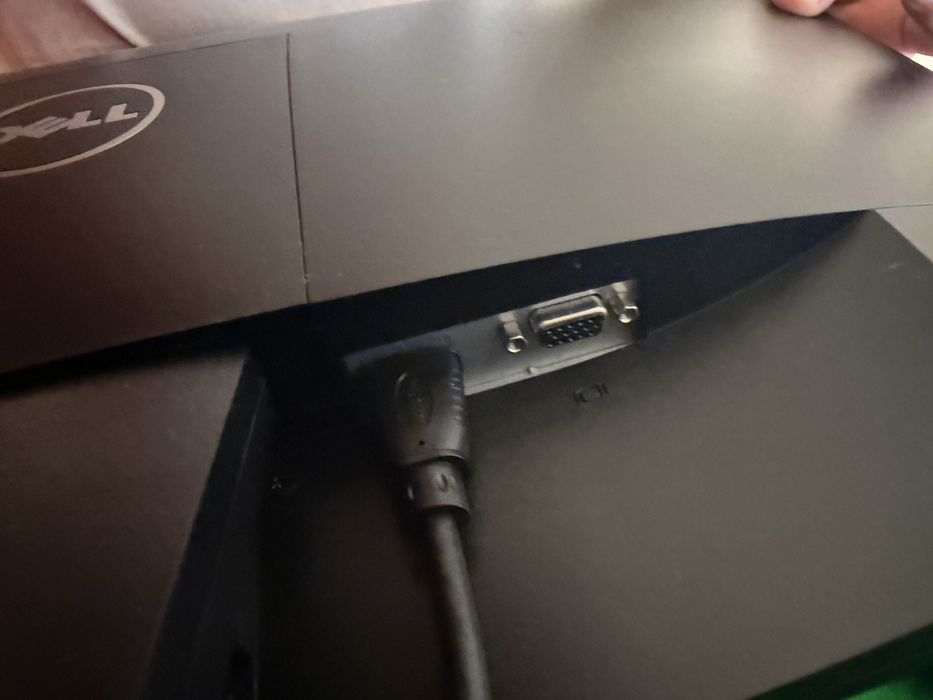 Monitor DELL negru