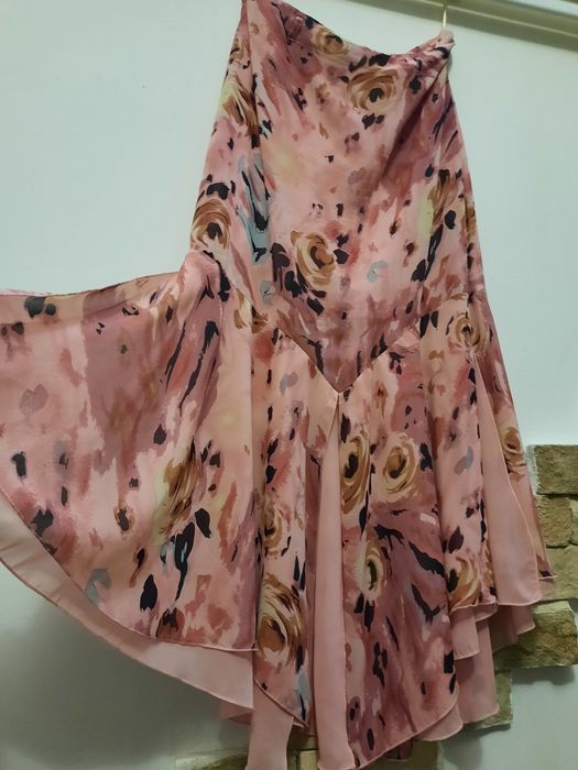 Fuste scurte si lungi L,XL,XXL, bluze cu paiete