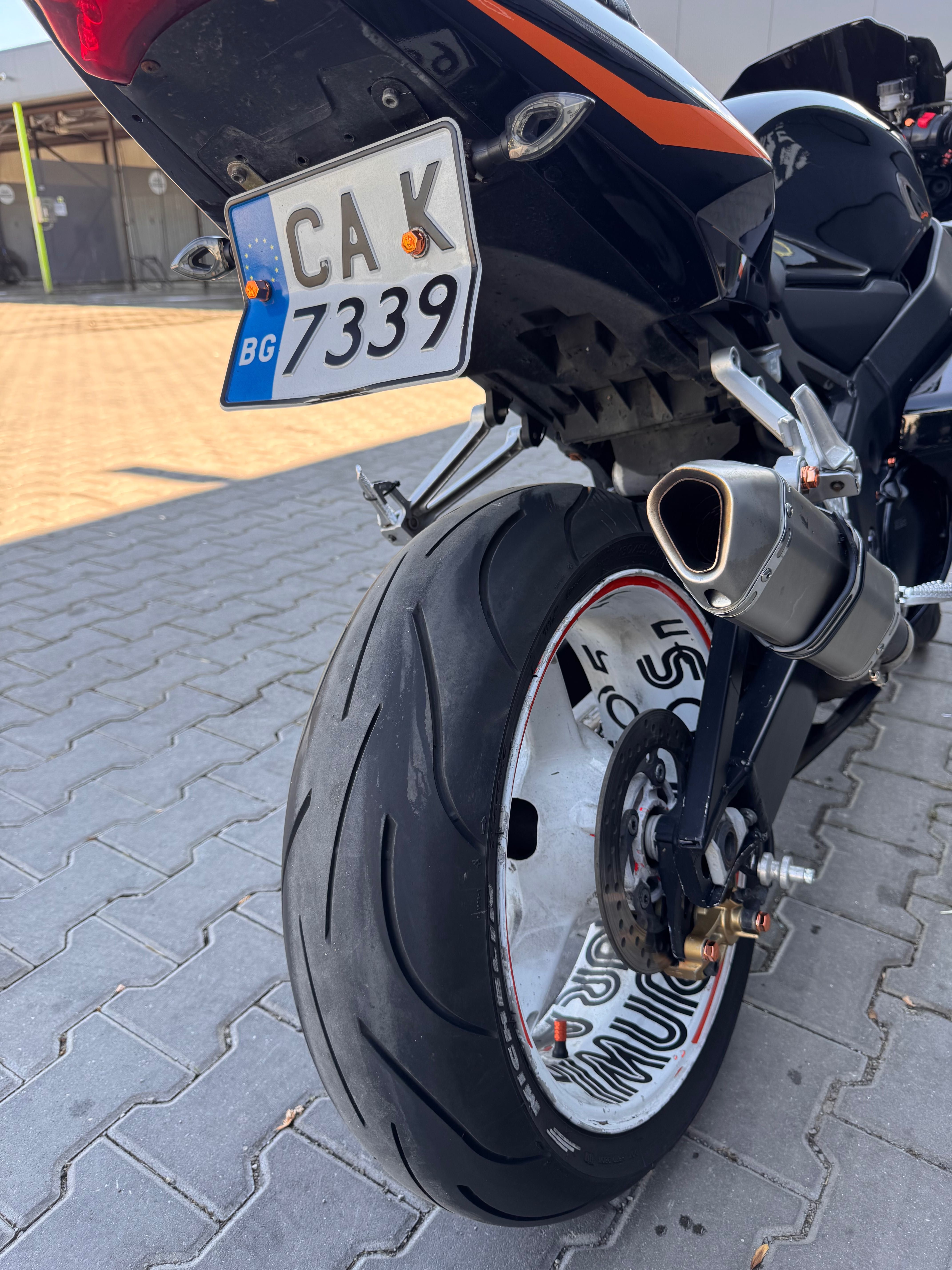 Продавам Suzuki GSX-R 600