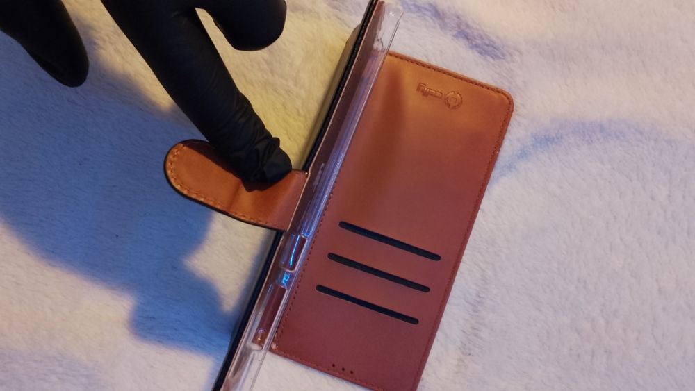 Husa telfon celly wally pentru a21s sau alte telefoane. Asemănătoare