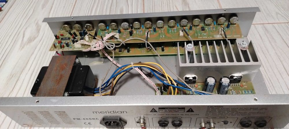 Amplificator mixer 2x100w