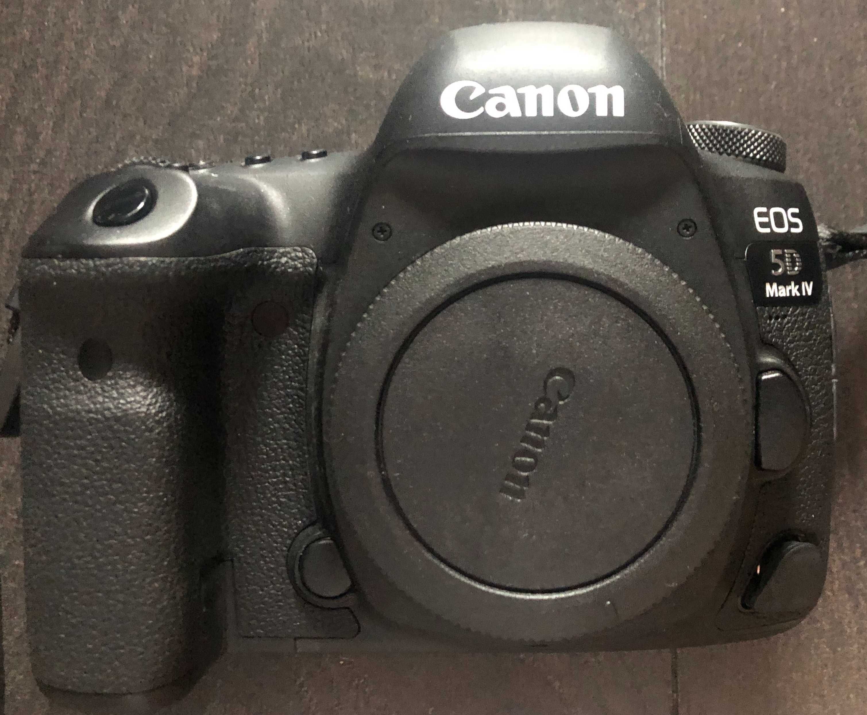 Продавам фотоапарат Canon EOS 5D Mark IV на едва няколко хиляди кадъра