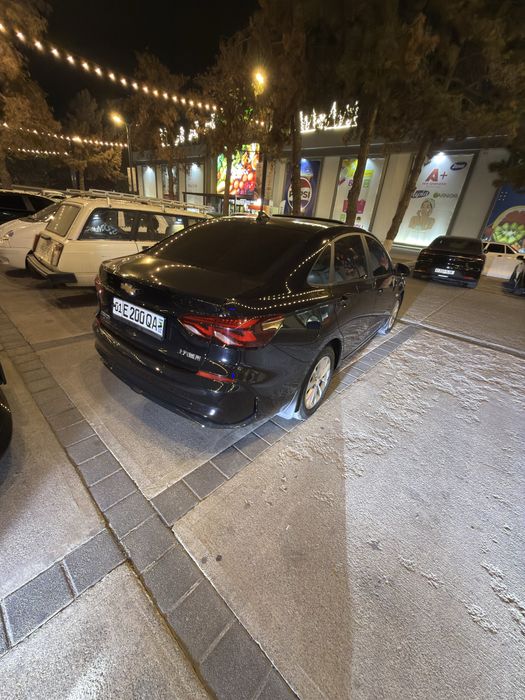 Monza sotiladi 1.5 atmasfera 2023 yil qora rang toza