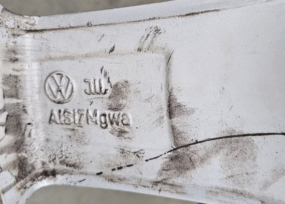 Jante aspen 17 originale VW, anvelope iarnă cadou