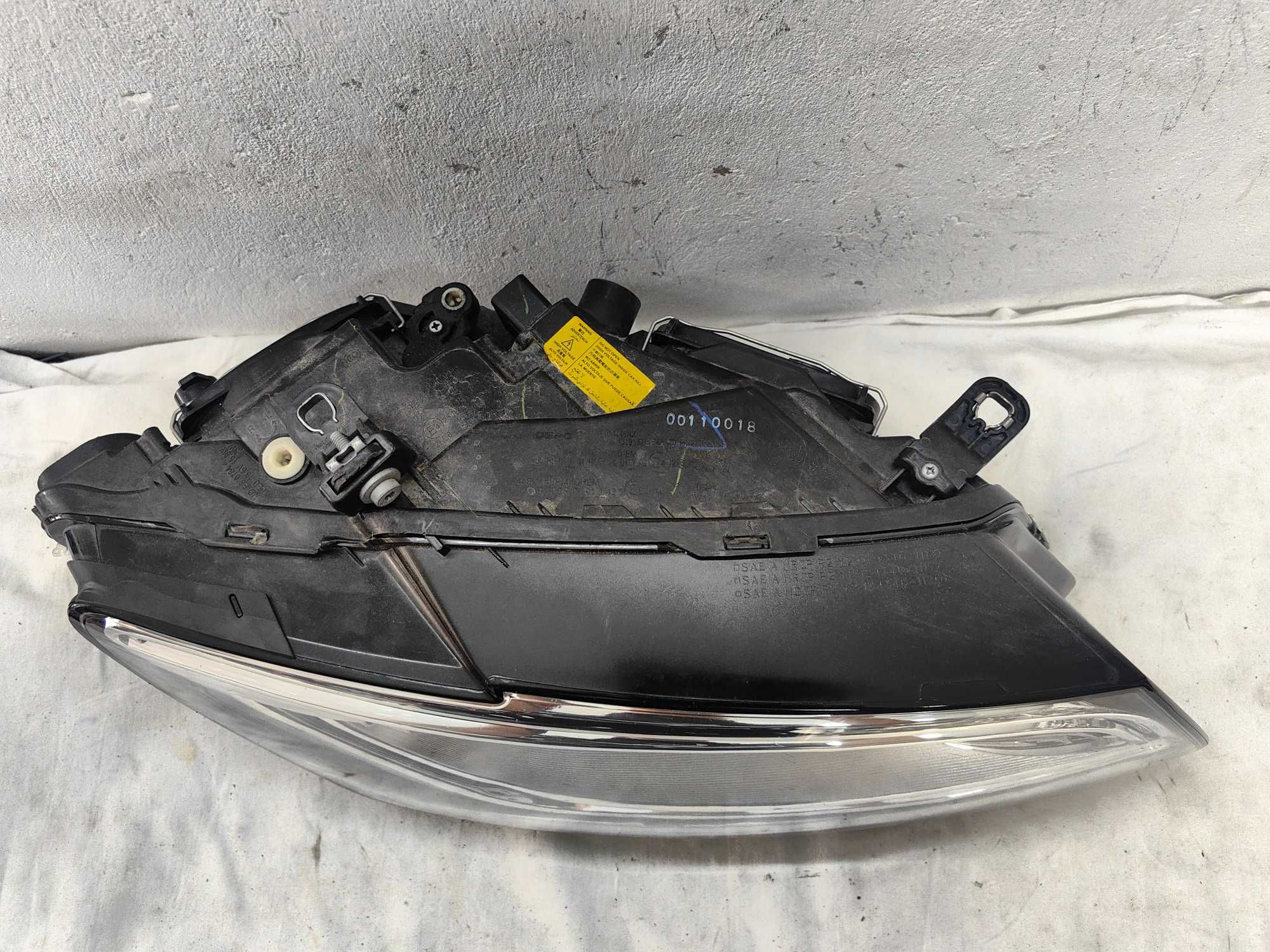 Фар DEPO Audi Q5  Ауди КЮ5  Led Bixenon Feis