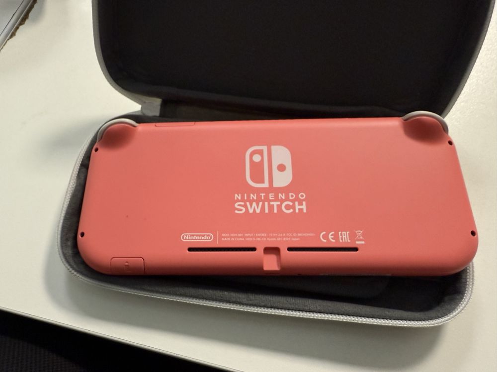 Nintendo switch lite
