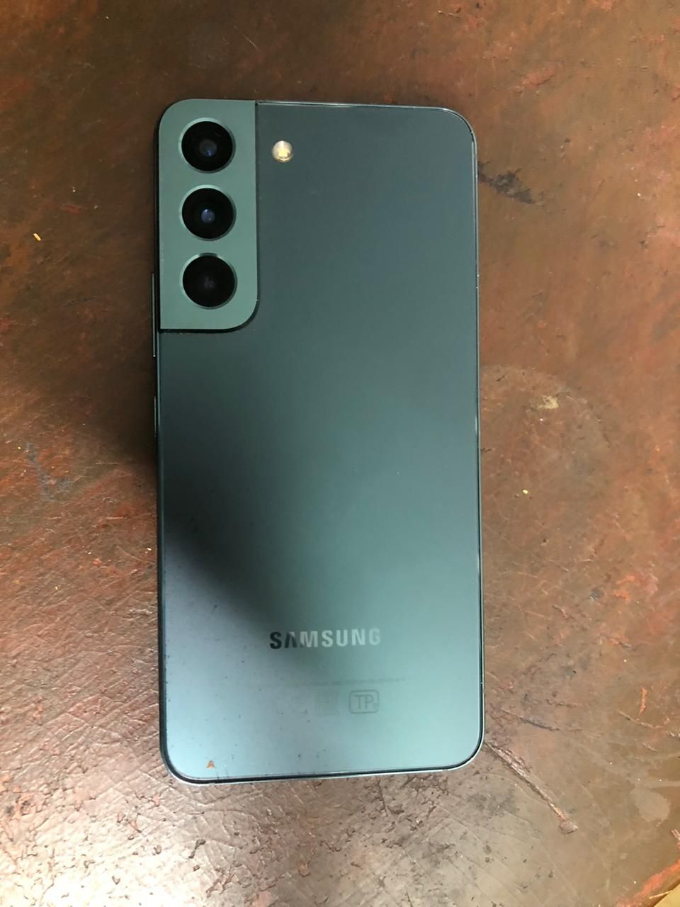 Продам или Обмен  Samsung s22 128 g