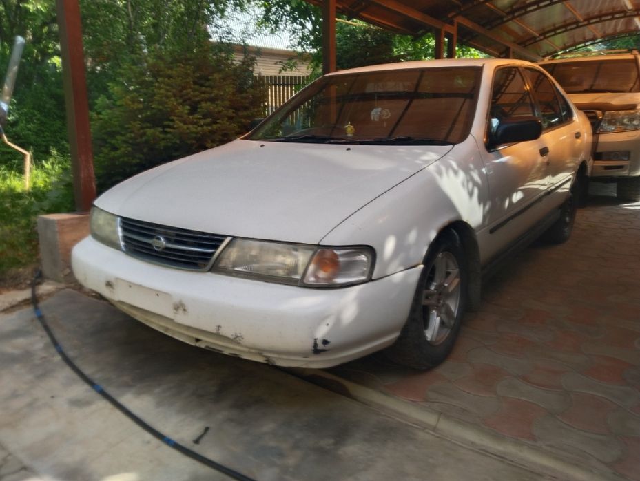 Nissan sunny fnb14