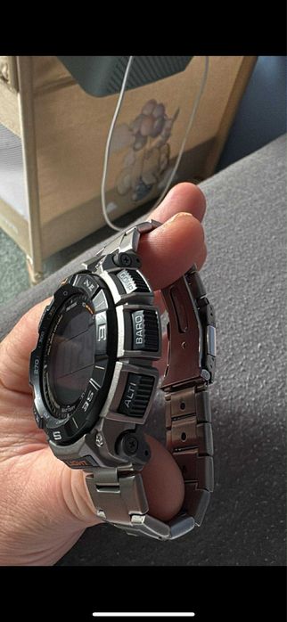 Casio в гаранция неразличим от нов