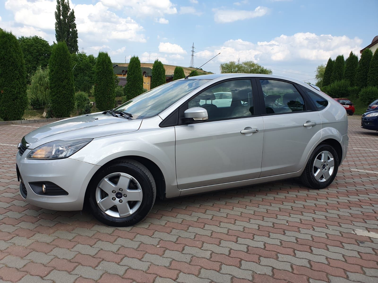 *Ford focus generațion model*1.6benzina*101cai*2009*euro4*start/stop/
