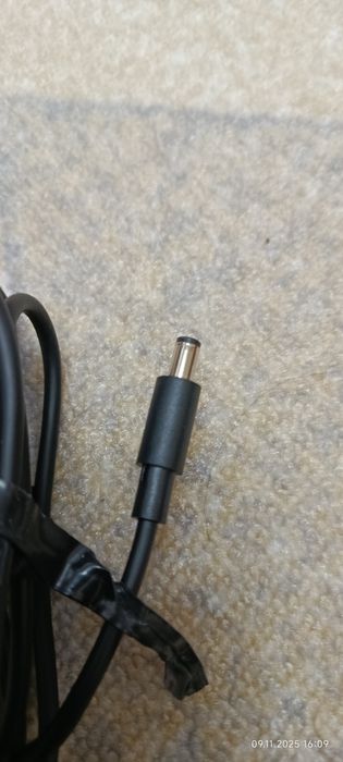 Продам зарядное устройство.