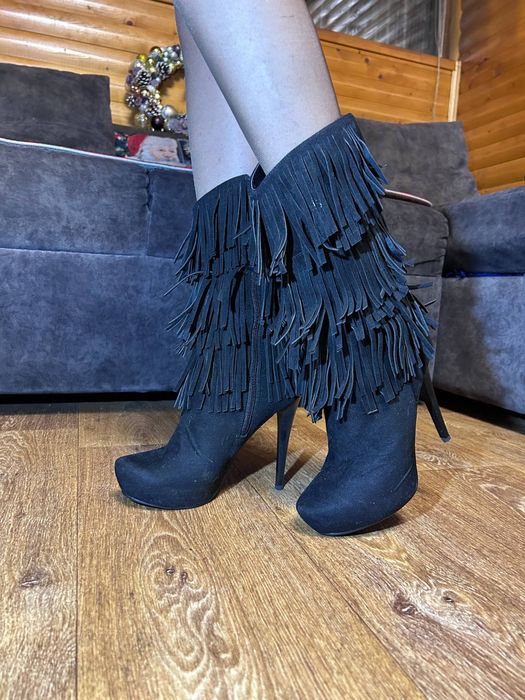 Сапоги с сумкой.